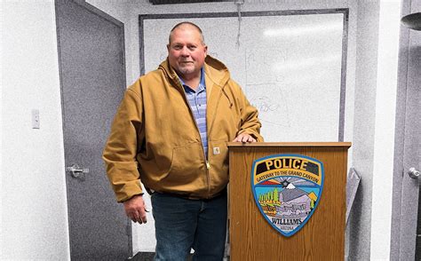 Herman Nixon retires as Williams police chief after serving 41 .